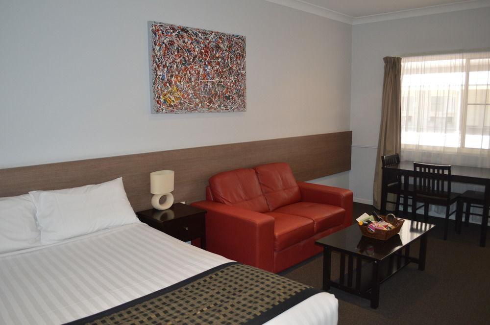 Roma Inland Motor Inn Kültér fotó